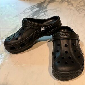 Kids black crocs, excellent condition, size 13 kids